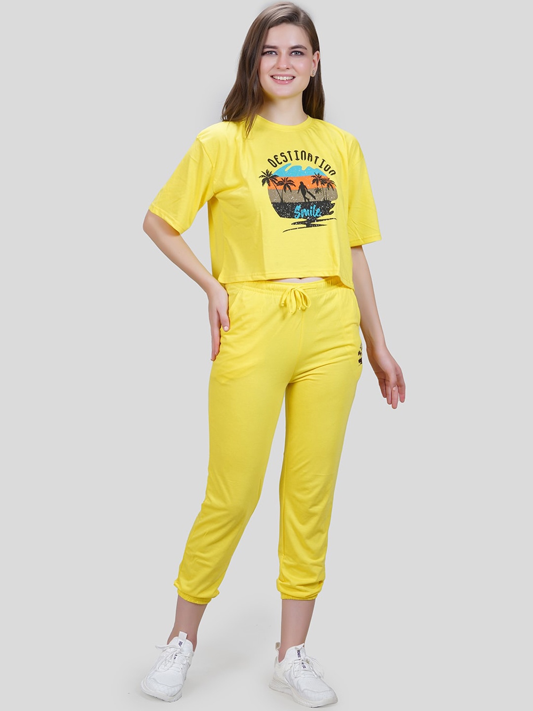 

She N She Cotton Lycra Crop Top With Joggers Co-Ords, Lime green