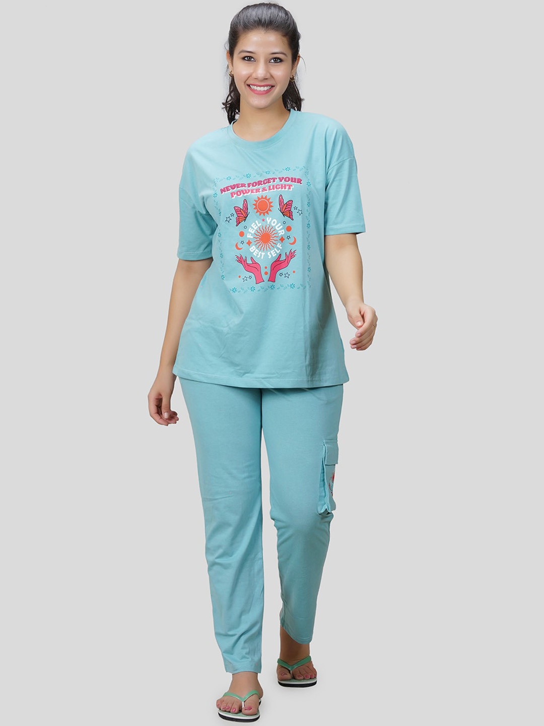 

She N She Typography Printed T-shirt with Pants, Blue