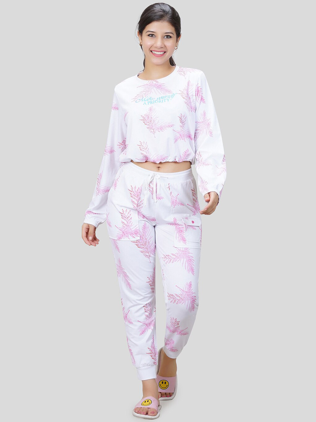 

She N She Printed Crop Hosiery Sweatshirt & Joggers, Pink