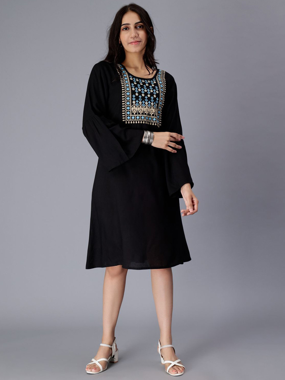 

SAAKAA Ethnic Motifs Embroidered A-Line Ethnic Dress, Black
