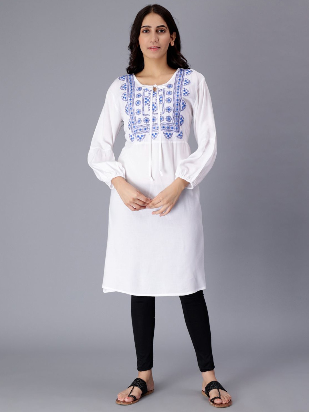 

SAAKAA Ethnic Motifs Embroidered A Line Kurta, White