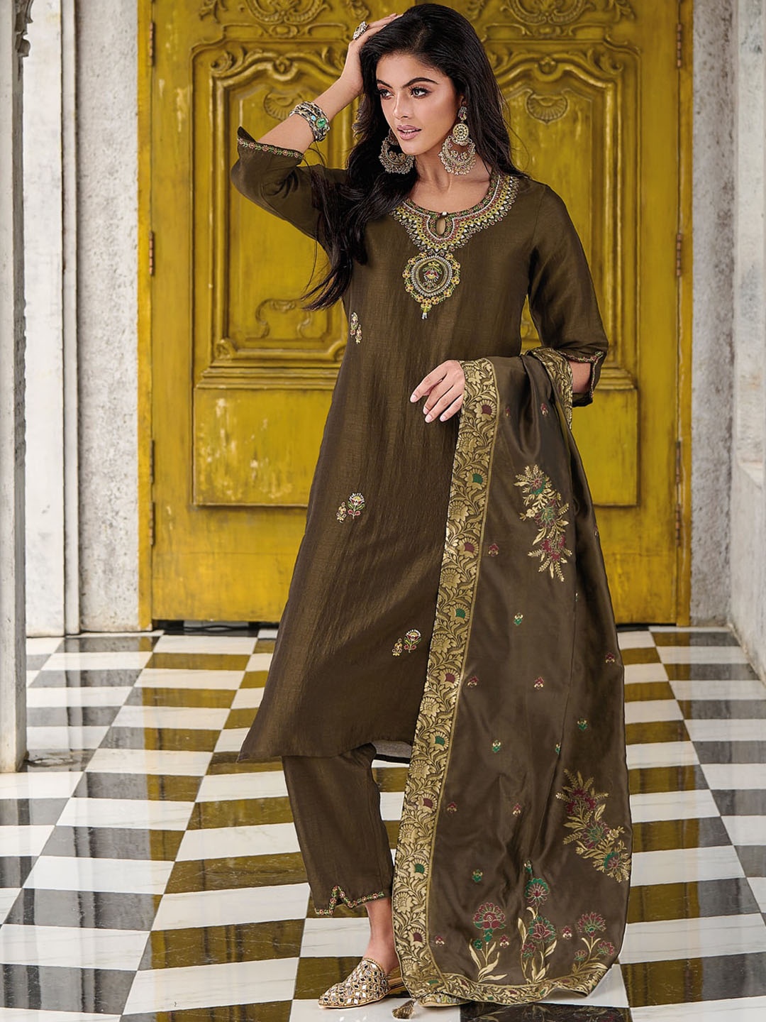 

VredeVogel Ethnic Motifs Embroidered Kurta With Trousers & Dupatta, Brown