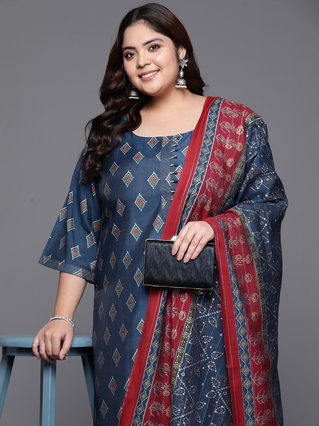 

EXTRA LOVE BY LIBAS Plus Size Printed Regular Kurta with Trousers & Dupatta, Blue