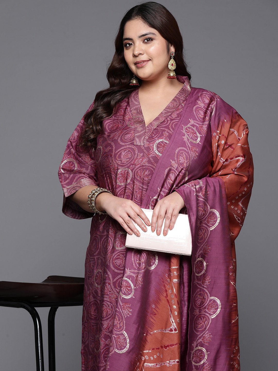 

EXTRA LOVE BY LIBAS Plus Size Floral Printed Regular Kurta with Trousers & Dupatta, Mauve
