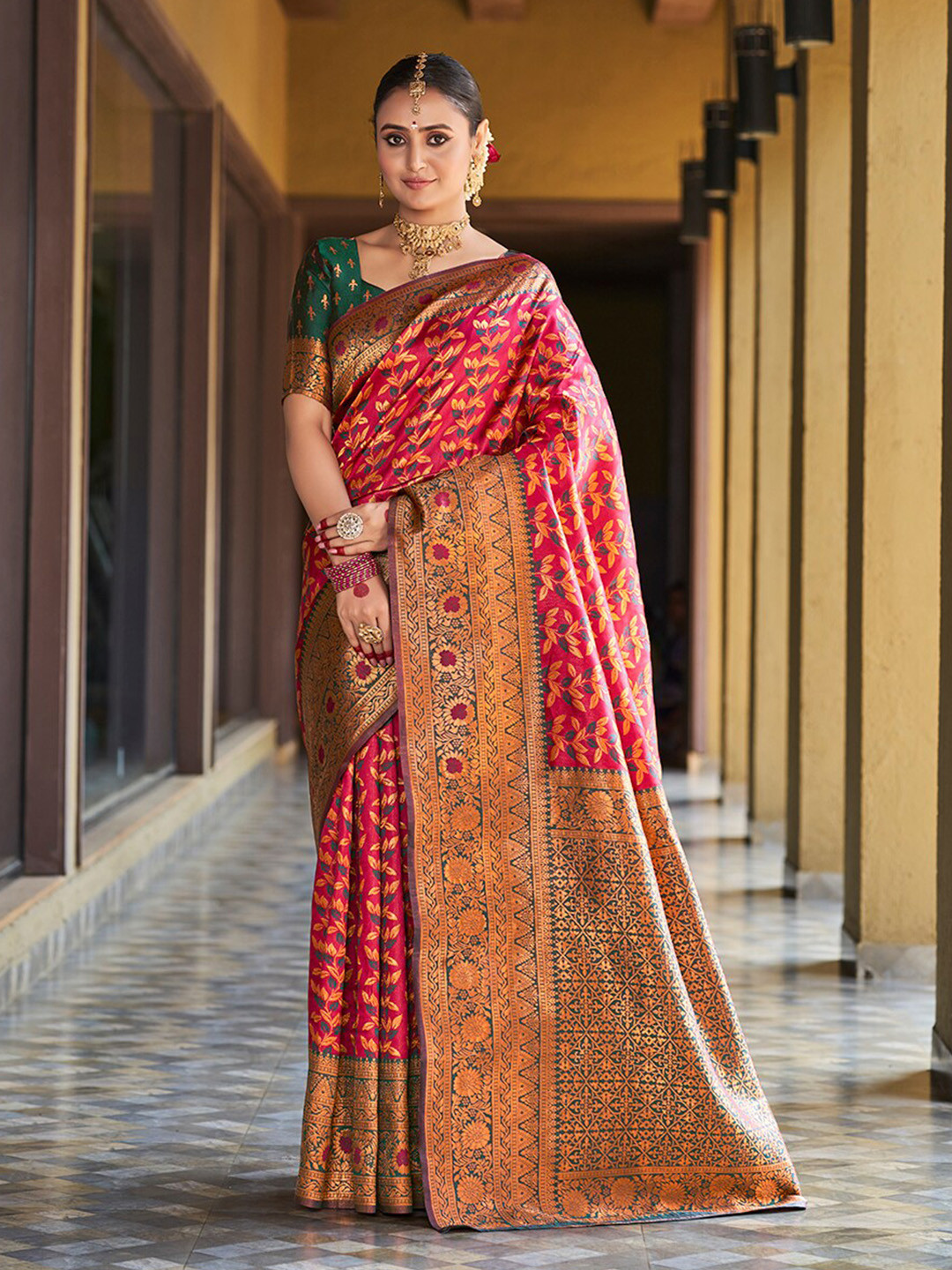 

Mitera Maroon & Blue Ethnic Motifs Woven Design Zari Banarasi Saree