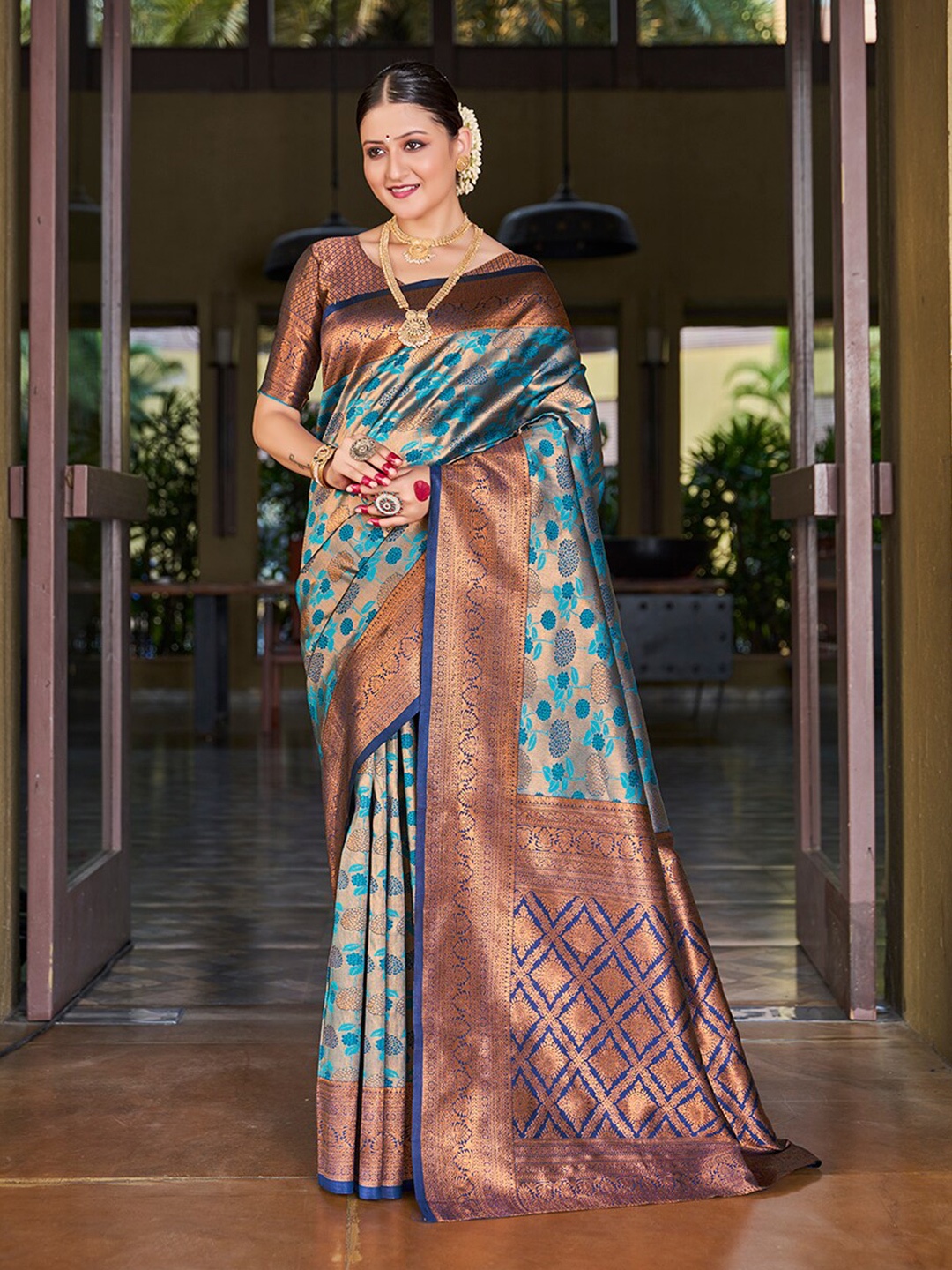 

Mitera Woven Design Zari Banarasi Saree, Turquoise blue