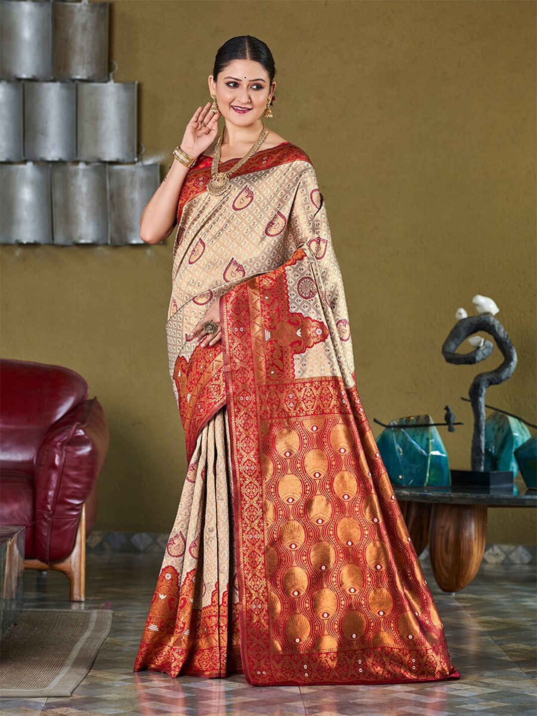 

Mitera Woven Design Zari Banarasi Saree, Off white