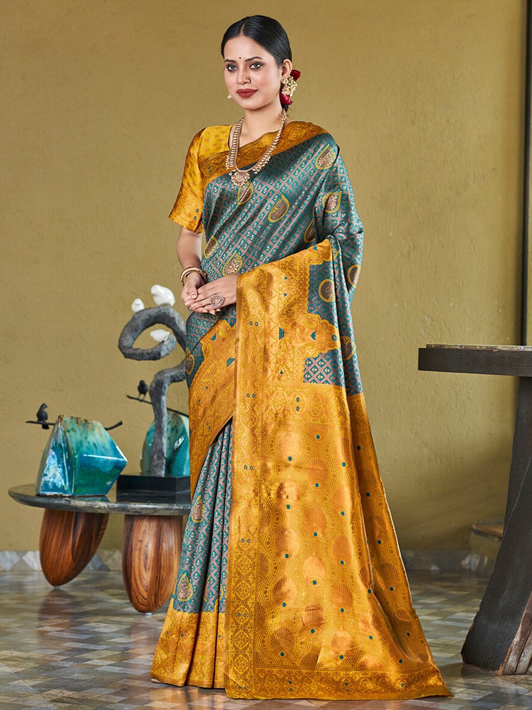 

Mitera Ethnic Motifs Woven Design Zari Silk Blend Banarasi Saree, Blue