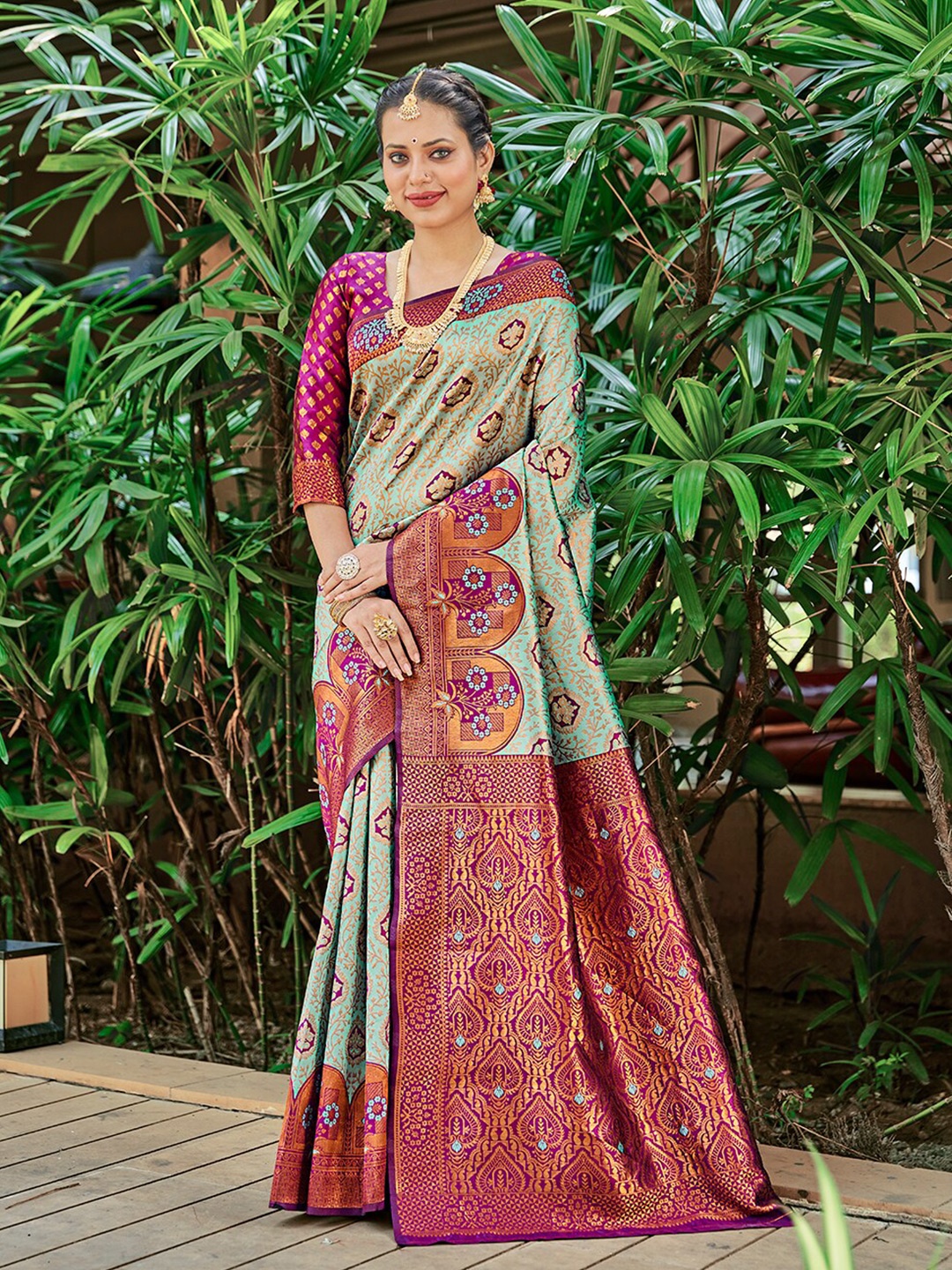 

Mitera Ethnic Motifs Woven Design Zari Detailed Banarasi Saree, Sea green