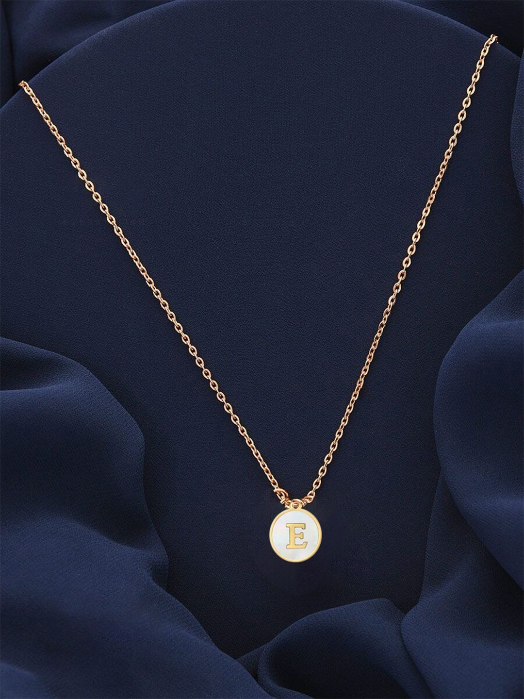 

Pinapes Unisex Gold-Plated Necklace