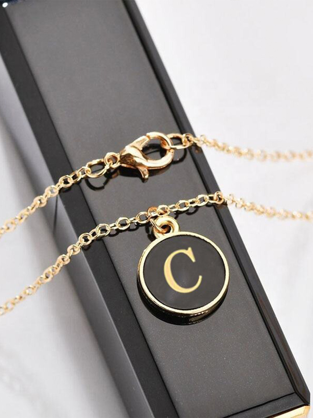 

Pinapes Unisex Gold-Plated Chain
