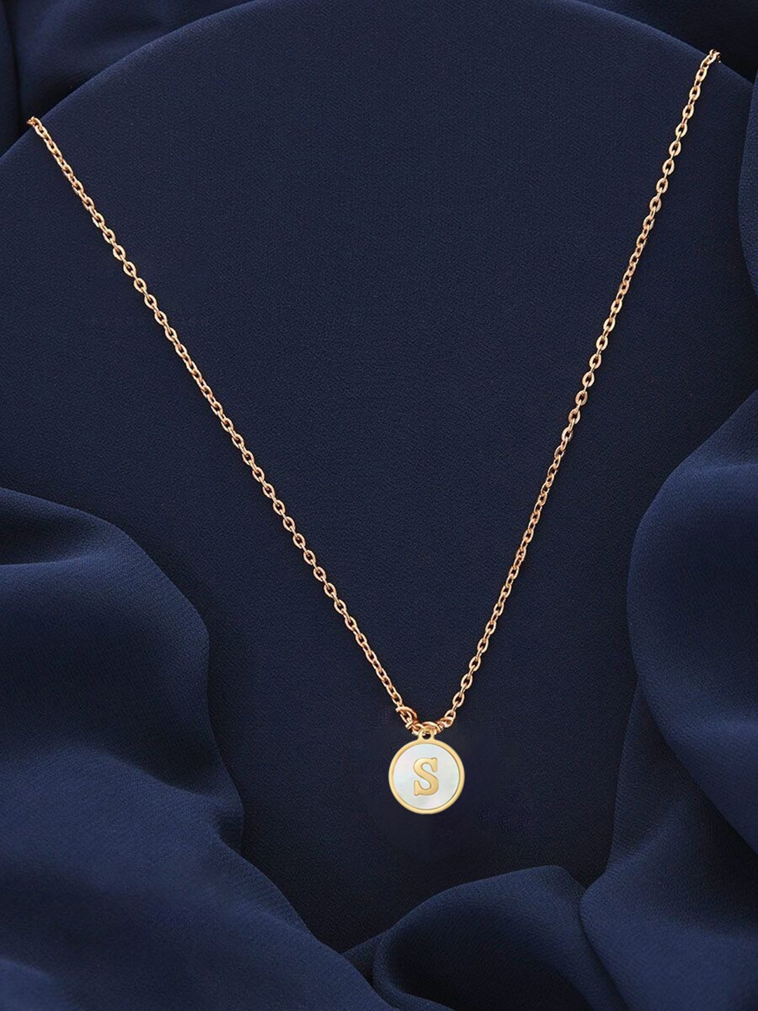 

Pinapes Unisex Gold-Plated Necklace