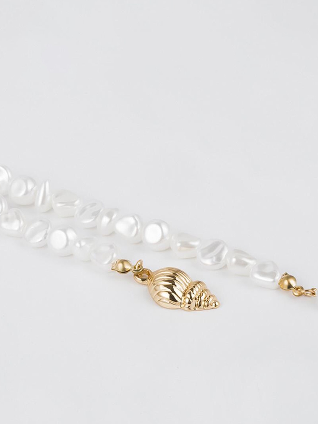 

Lyla Pearl Beaded Statement Necklace, White