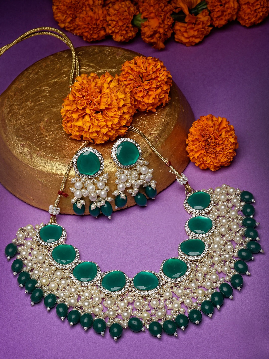 

Sukkhi Gold-Plated Stones Studded & Beaded Jewellery Set