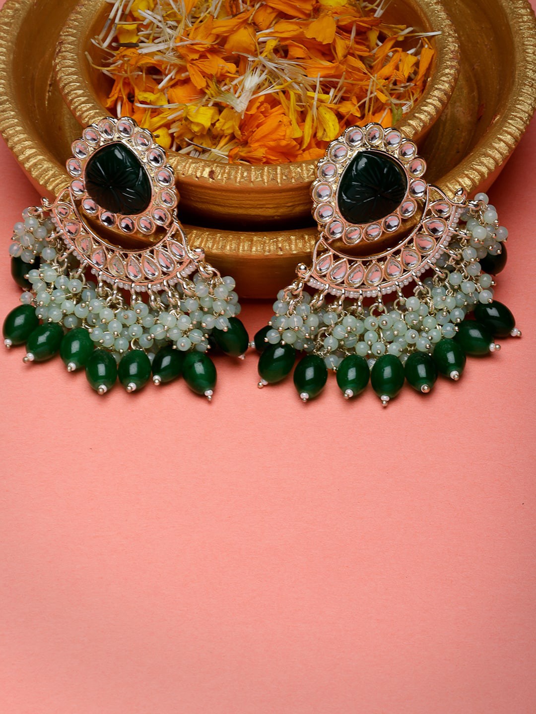 

Sukkhi Gold Plated Kundan Studded & Beaded Chandbalis