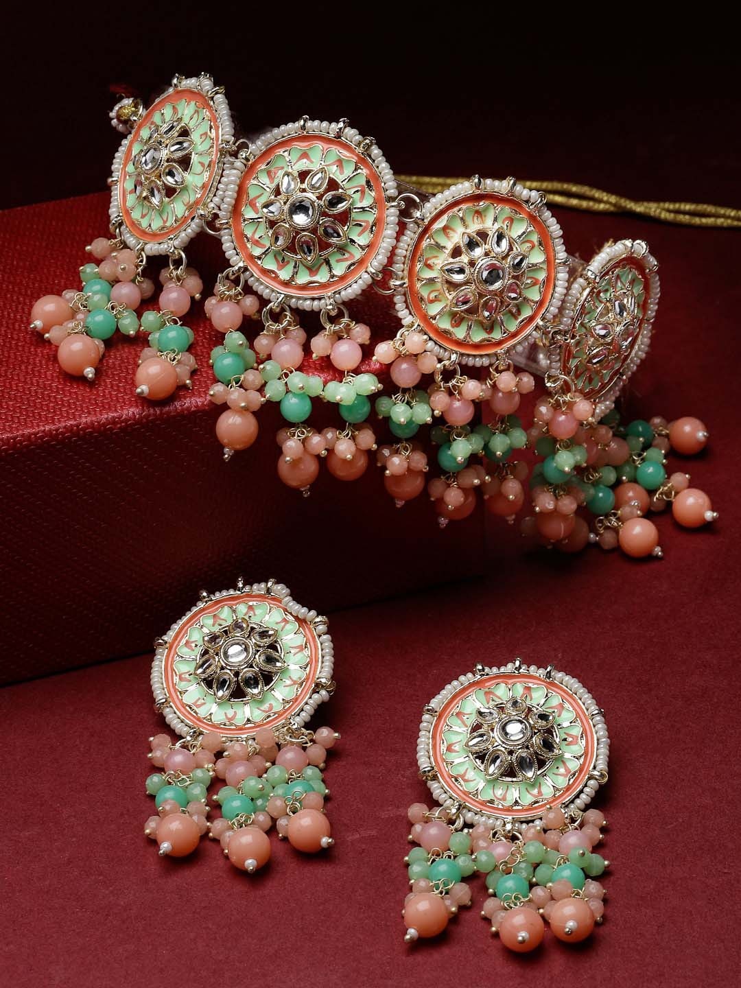 

Sukkhi Gold Plated Kundan Studded & Beaded Jewellery Set