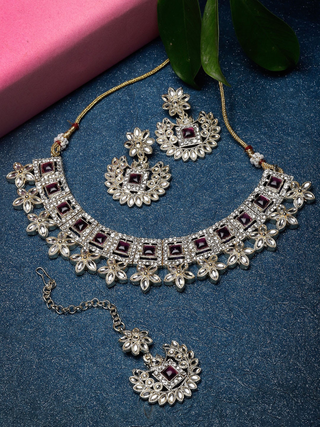 

Sukkhi Gold Plated Kundan Stone Studded Jewellery Set