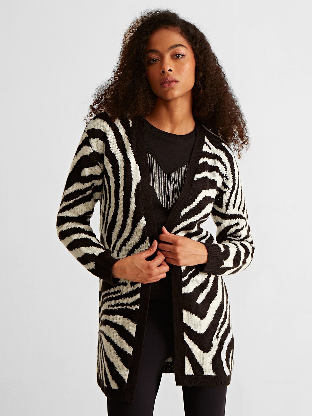 

COVER STORY Abstract Printed Longline Acrylic Cardigan Sweater, Black