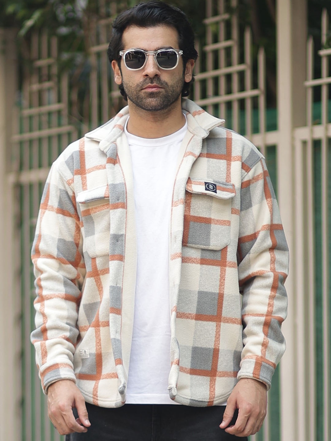 

Maniac Checked Spread Collar Fleece Casual Shackets, Brown