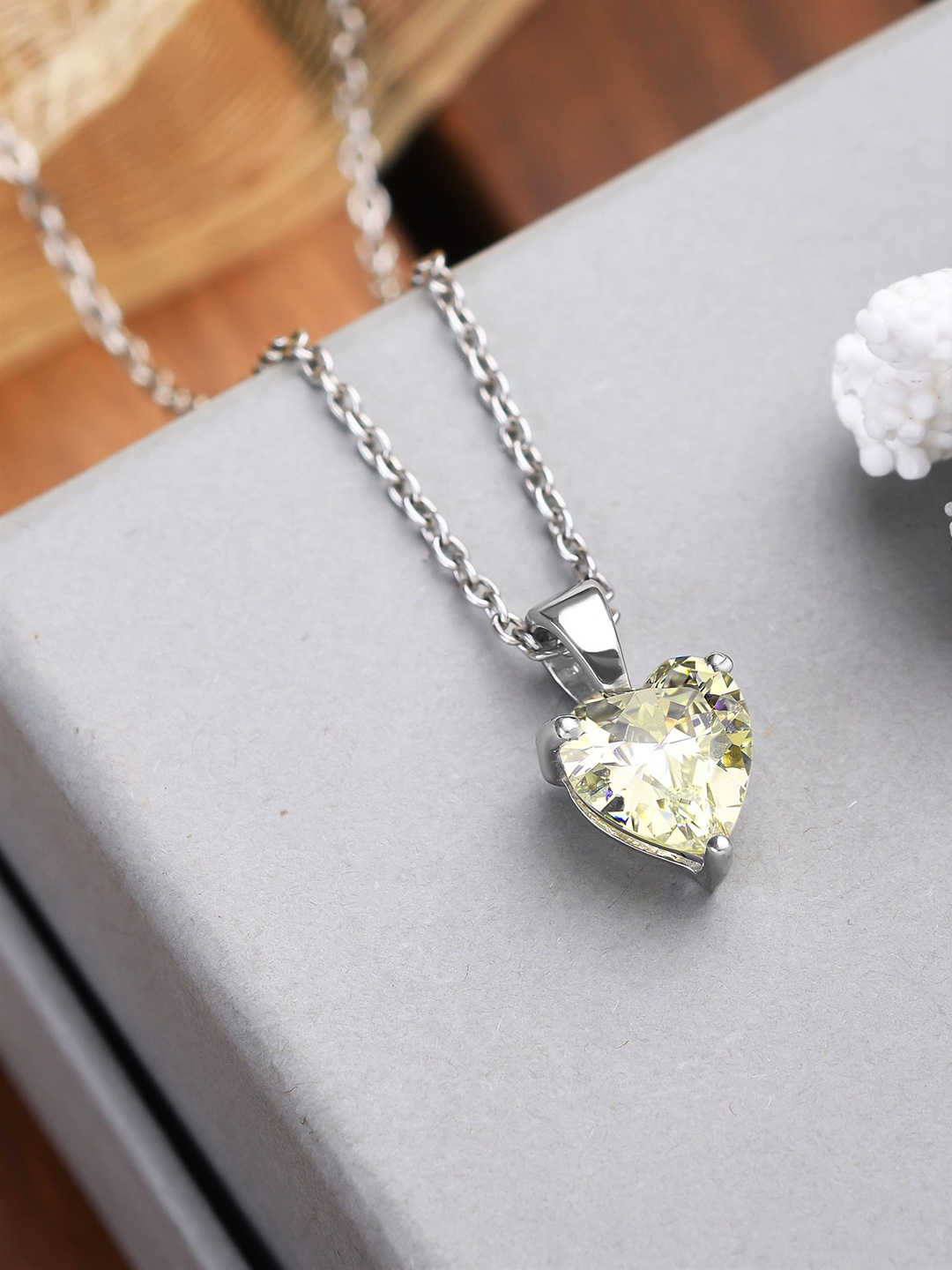 

KUBERBOX Rhodium-Plated 92.5 Sterling Silver Stone-Studded Heart Pendant With Chain
