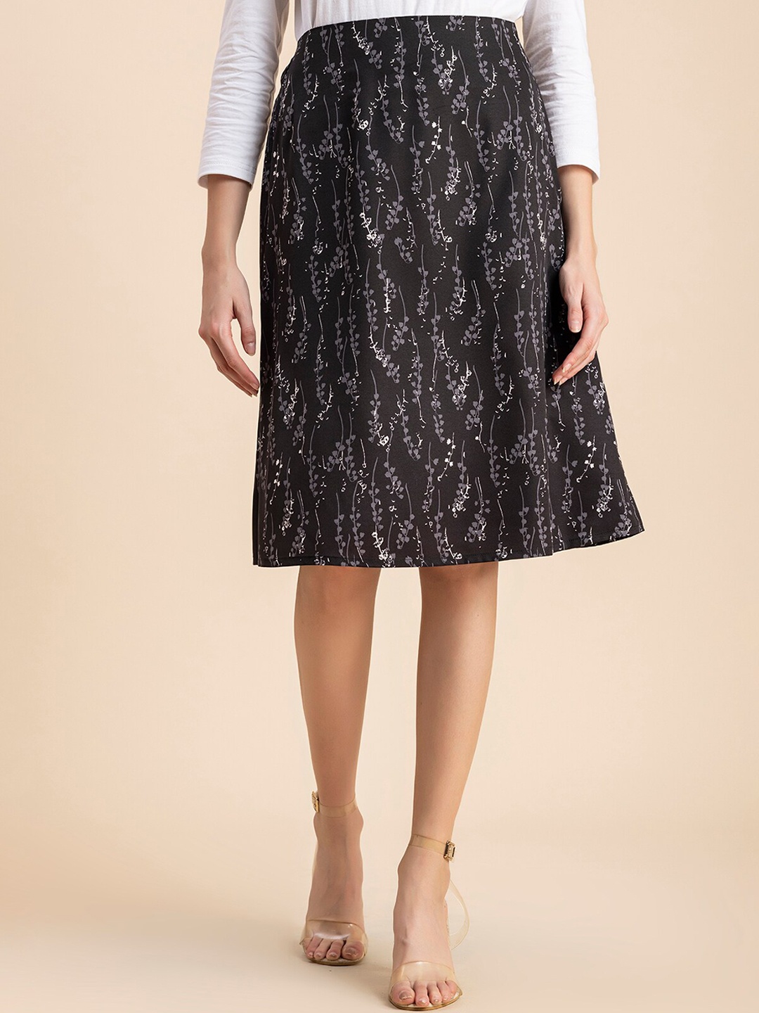 

Moomaya Floral Printed Crepe A-line Midi Skirts, Black