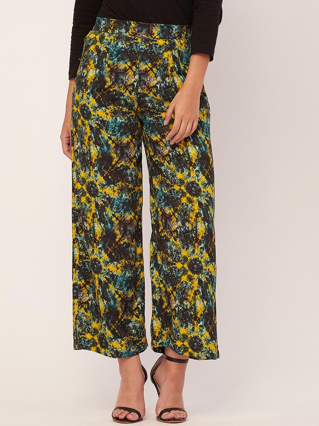 

Moomaya Women Abstract Printed Loose Fit Parallel Trousers, Black