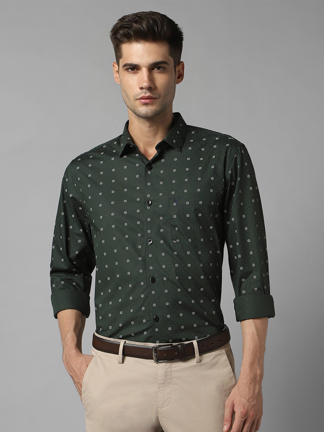 

Allen Solly Slim Fit Micro Ditsy Printed Pure Cotton Casual Shirt, Green