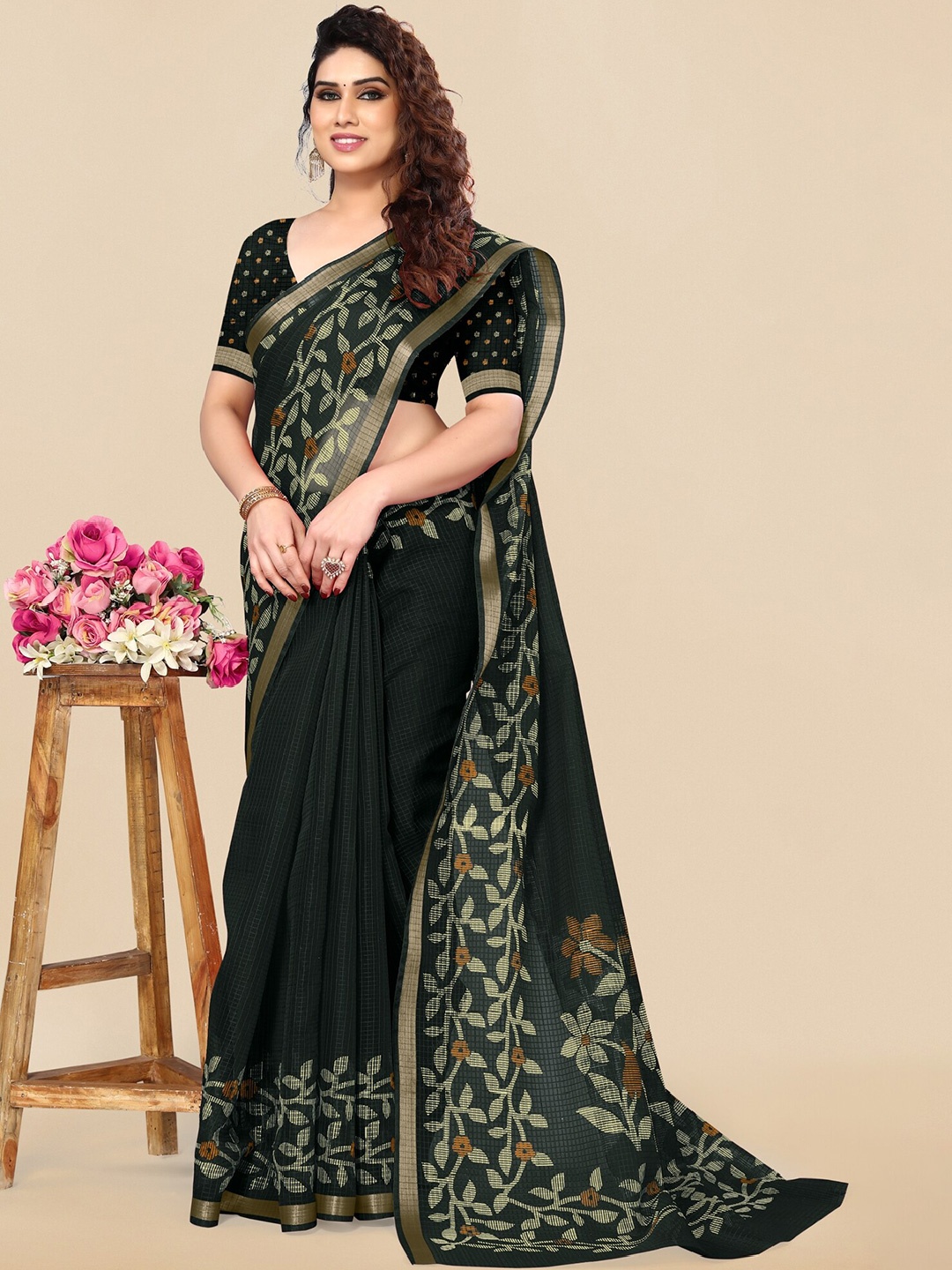 

MIRCHI FASHION Floral Printed Zari Kota Doria Saree, Black