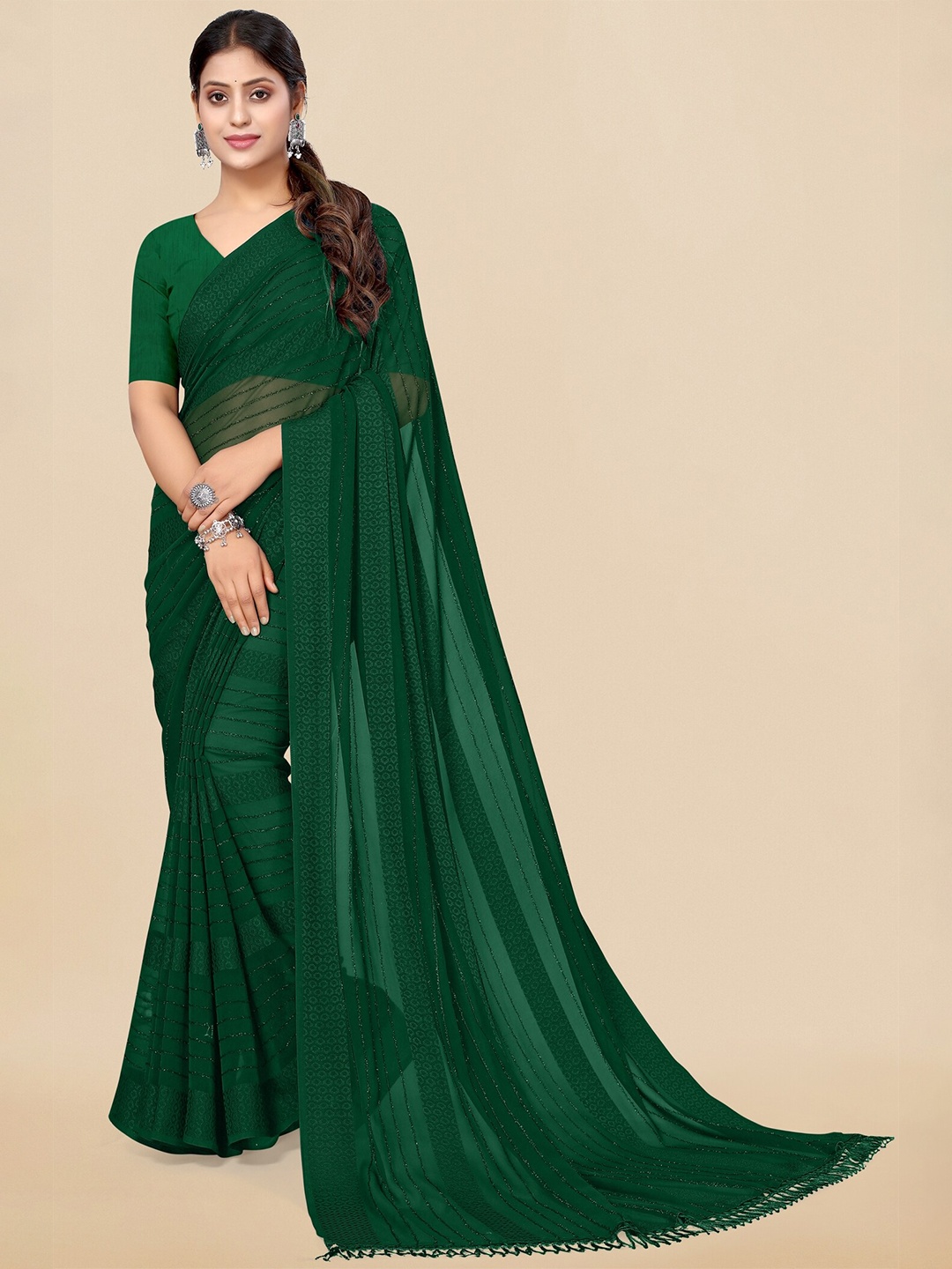 

MIRCHI FASHION Embellished Saree, Green