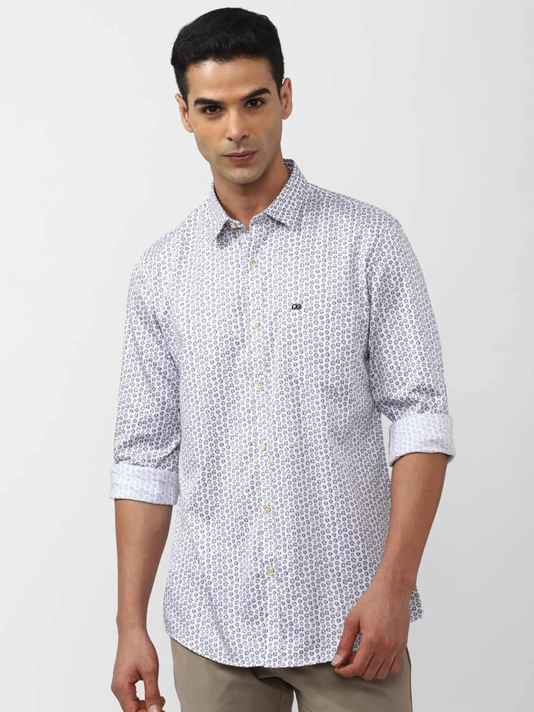 

Peter England Casuals Slim Fit Micro Ditsy Printed Spread Collar Casual Shirt, White