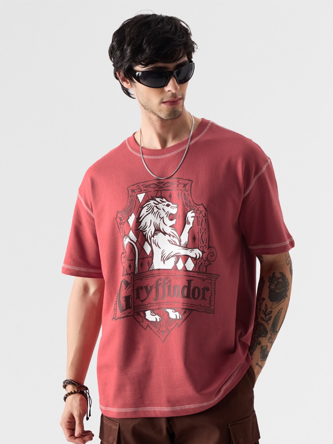 

The Souled Store Gryffindor Gang Printed Pure Cotton Oversized T-shirt, Red