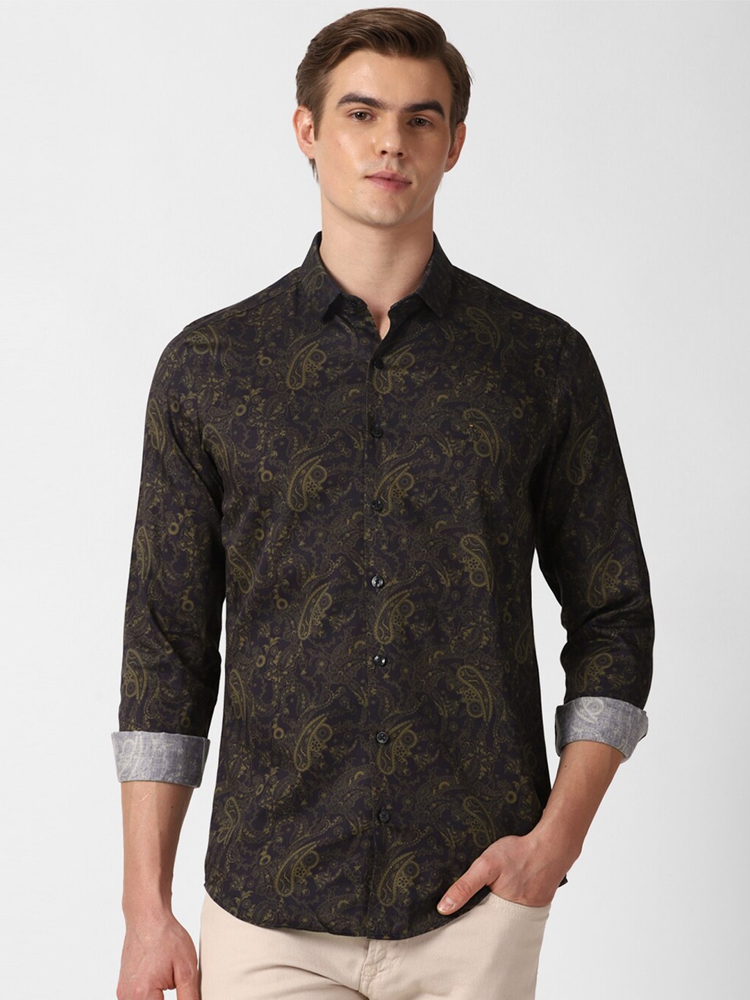 

SIMON CARTER LONDON Slim Fit Ethnic Motifs Printed Casual Shirt, Black
