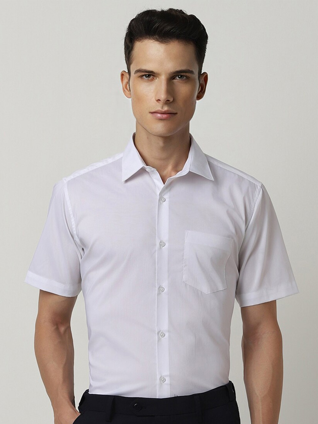 

Van Heusen Solid Pure Cotton Formal Shirt, White