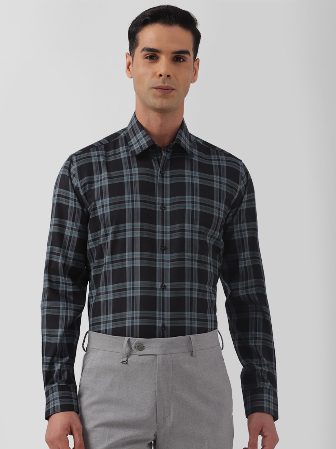 

Van Heusen Tartan Checks Cotton Formal Shirt, Black