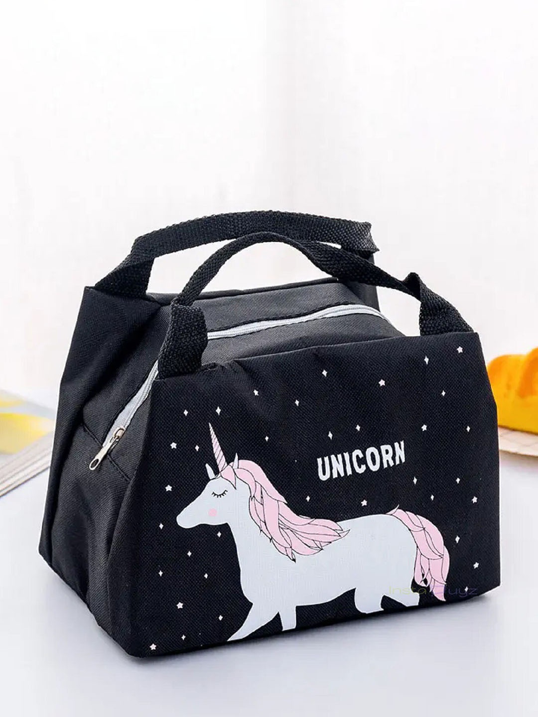 

Instabuyz Printed Insulated Lunch Bag, Black