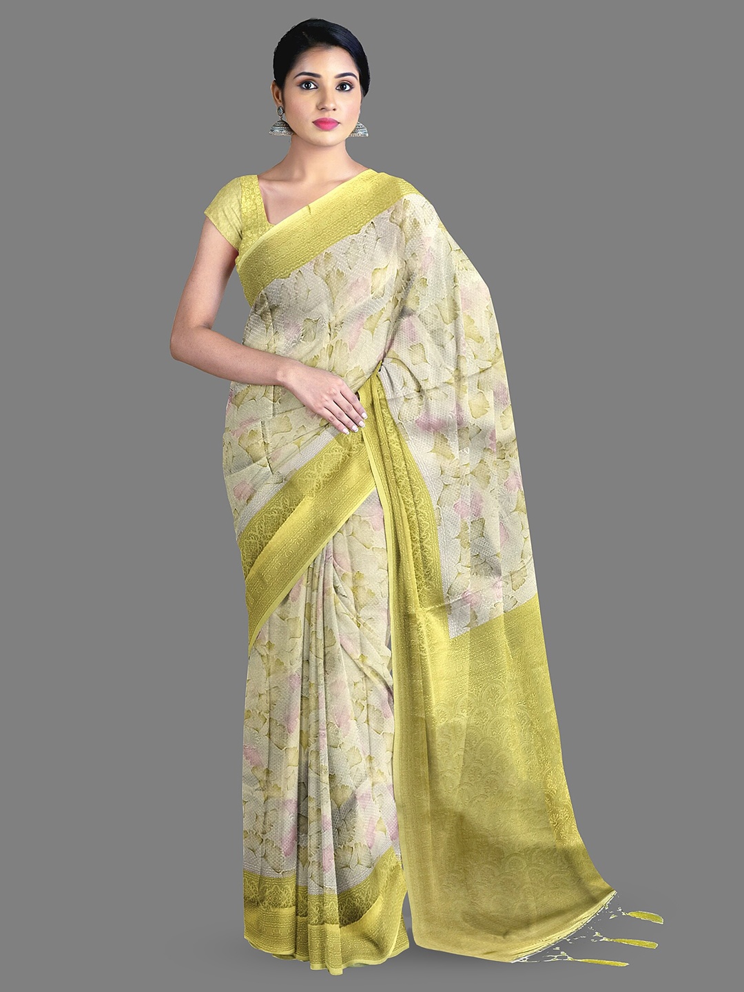 

The Chennai Silks Floral Woven Design Zari Saree, Cream
