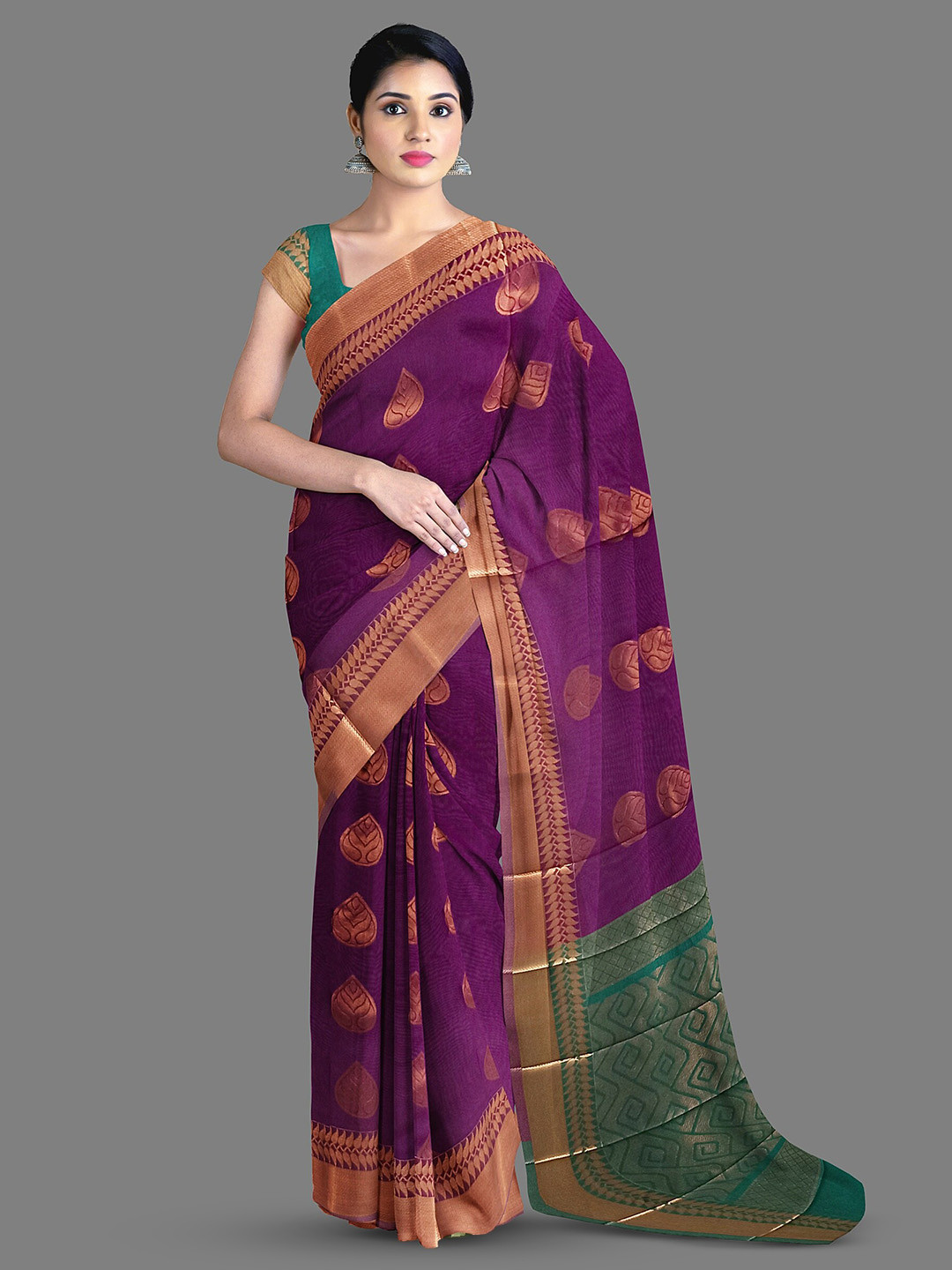 

The Chennai Silks Ethnic Motifs Zari Silk Cotton Maheshwari Saree, Magenta