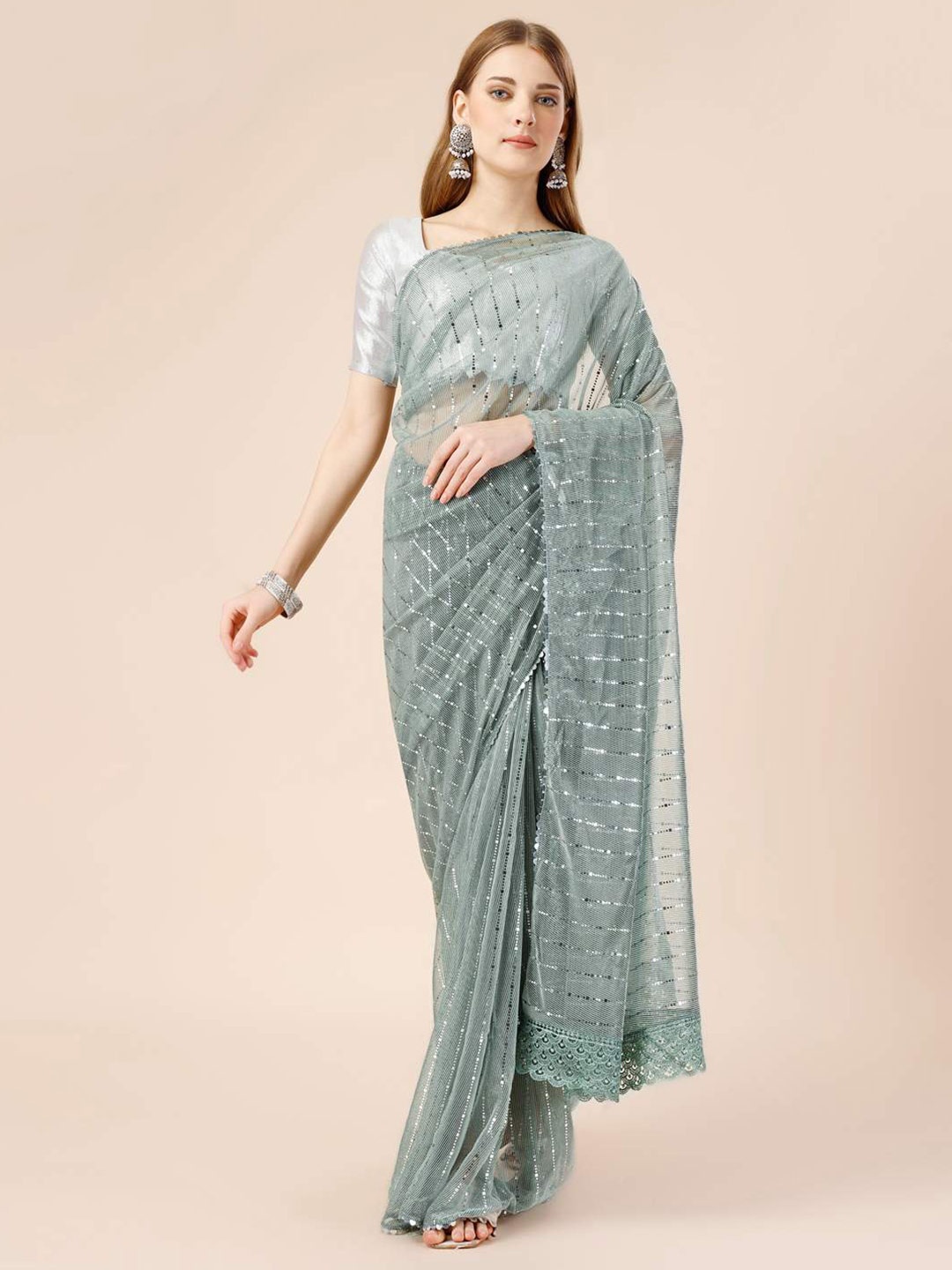 

Indian Women Embellished Sequinned Lycra Saree, Teal