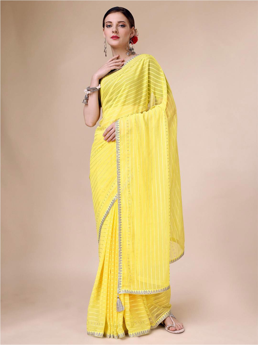 

Indian Women Striped Sequinned Saree, Yellow