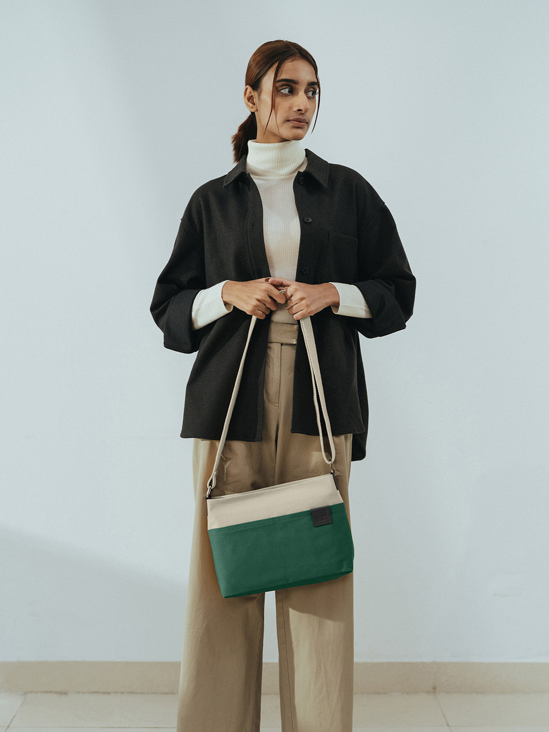 

DailyObjects Cotton Structured Sling Bag, Green