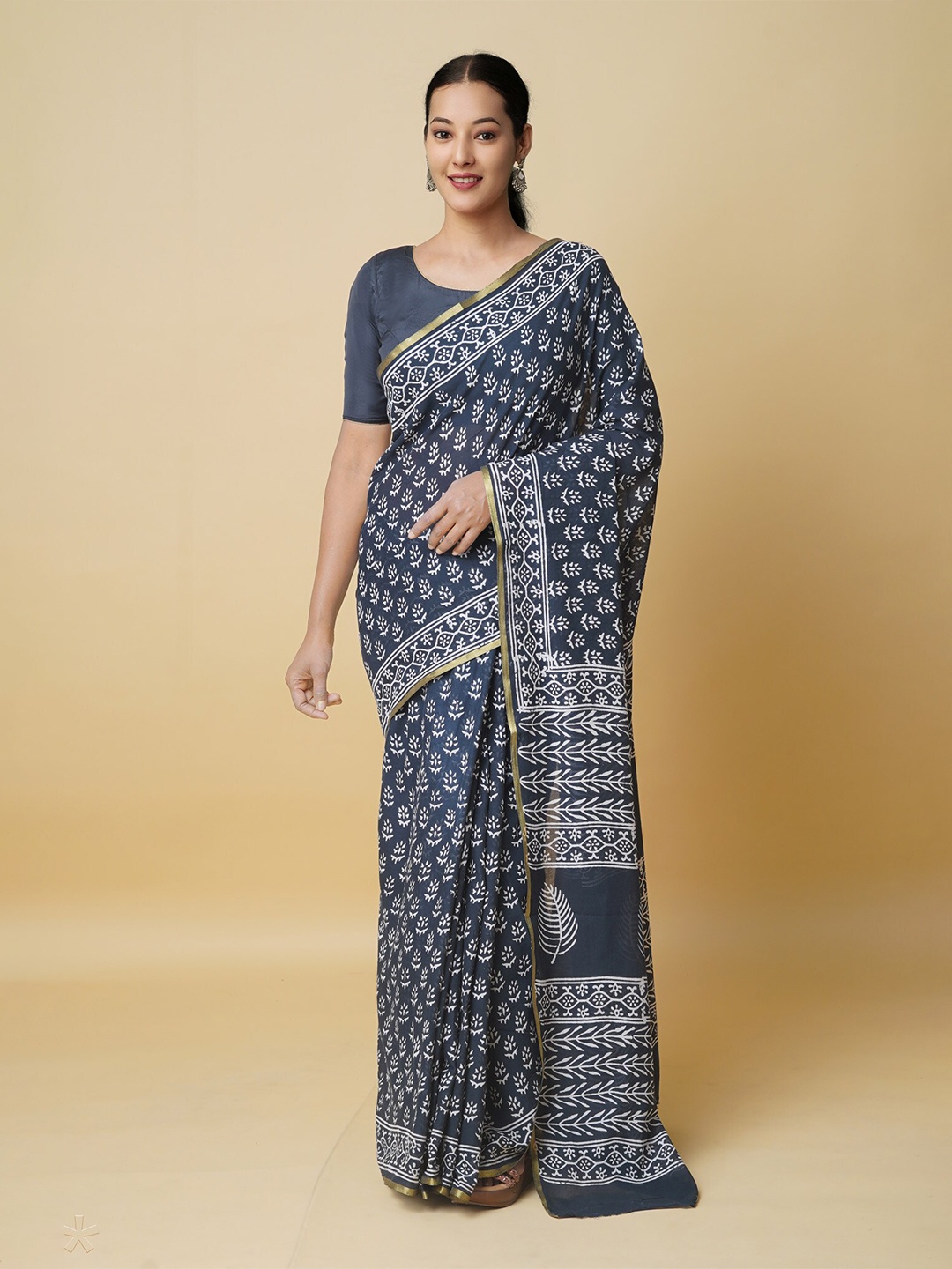 

Unnati Silks Ethnic Motifs Printed Zari Pure Cotton Block Print Saree, Black