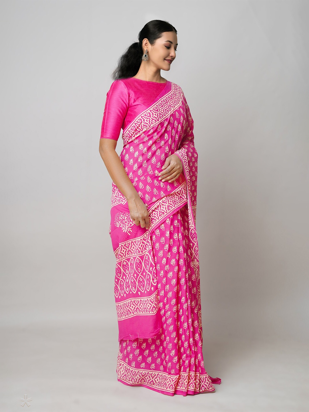 

Unnati Silks Ethnic Motifs Printed Pure Cotton Block Print Saree, Pink