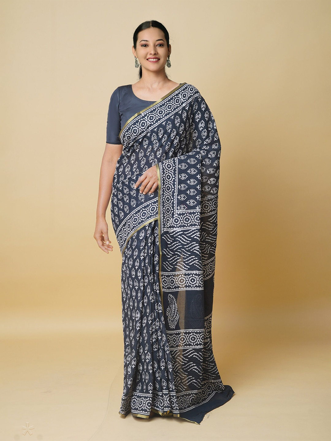 

Unnati Silks Ethnic Motifs Zari Pure Cotton Block Print Saree, Charcoal