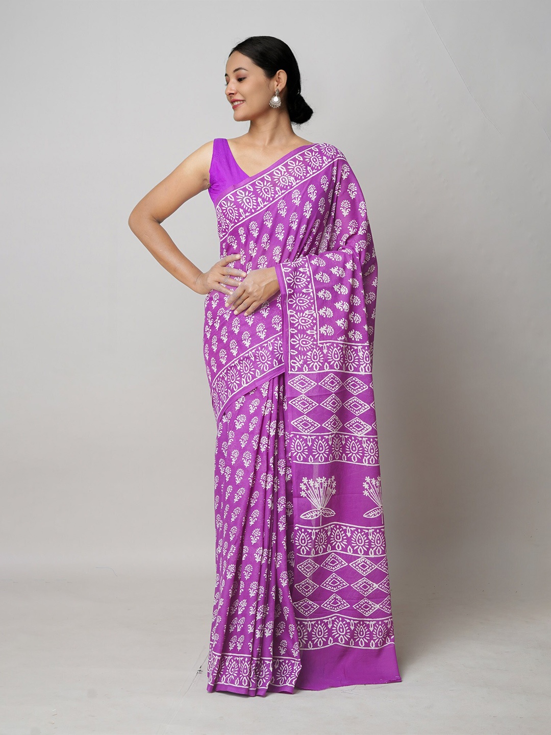 

Unnati Silks Ethnic Motifs Pure Cotton Block Print Saree, Purple