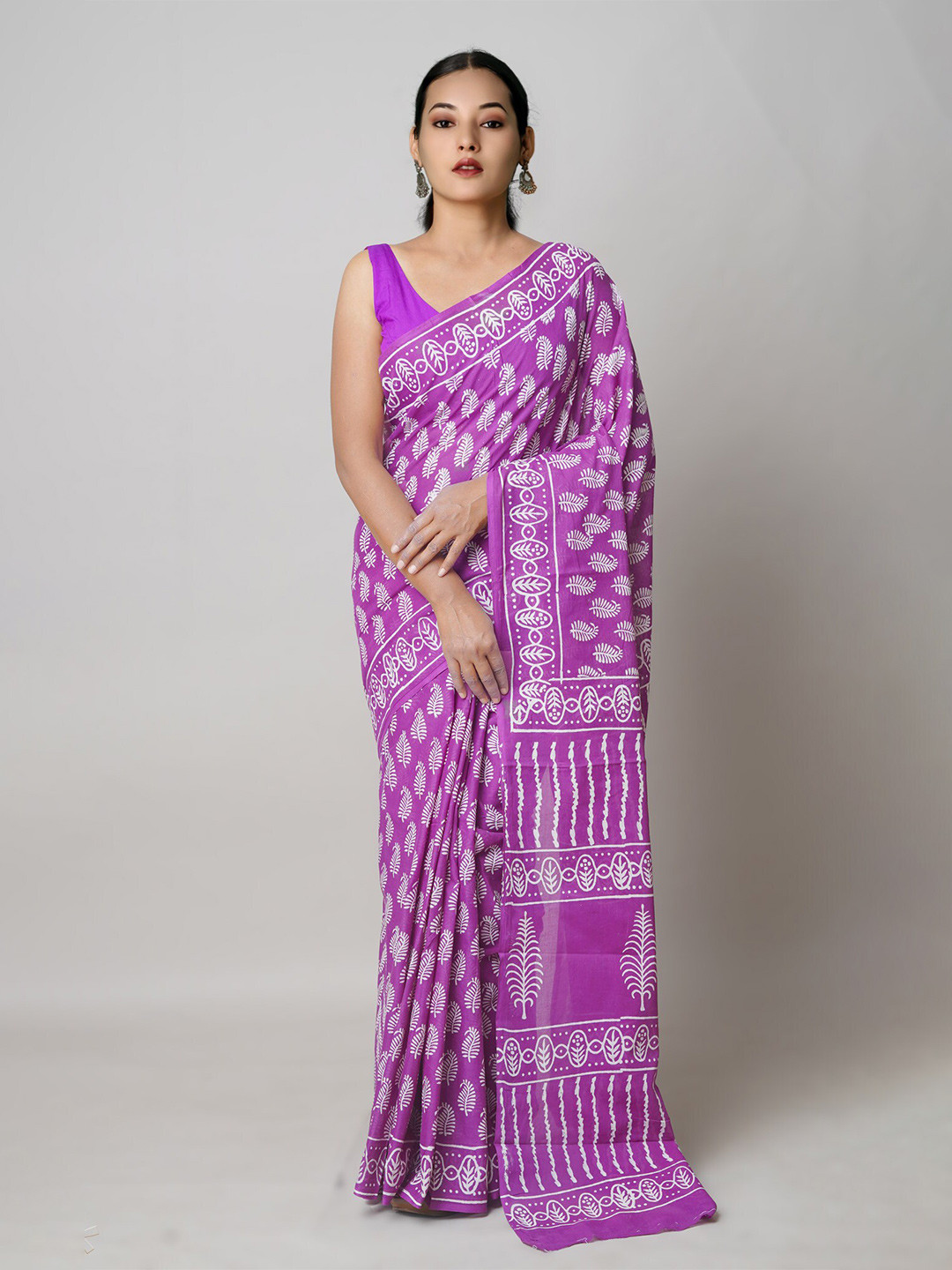

Unnati Silks Paisley Pure Cotton Block Print Saree, Purple