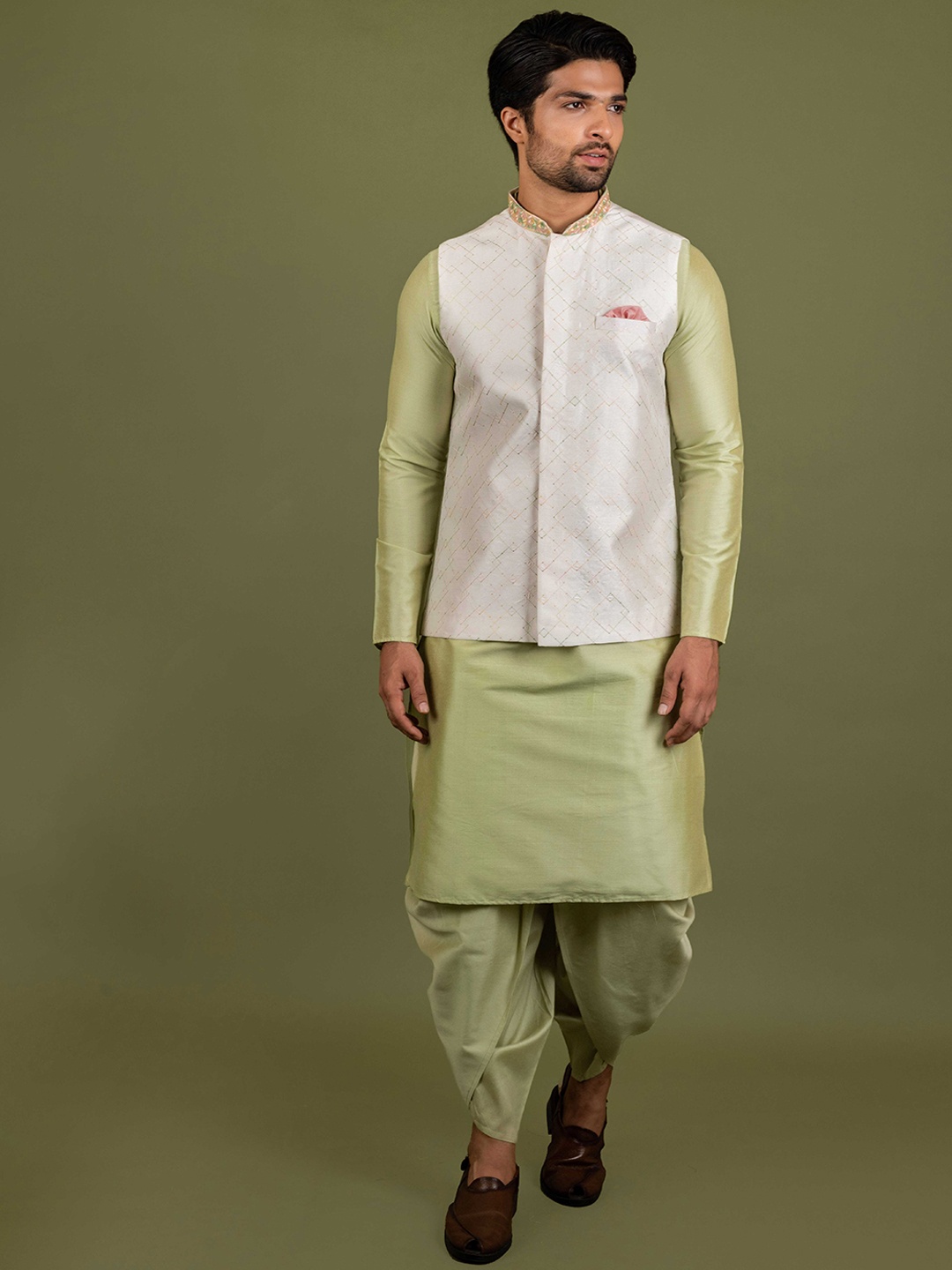 

KISAH Mandarin Collar Long Sleeves Straight Kurta With Dhoti Pant & Nehru Jacket, White