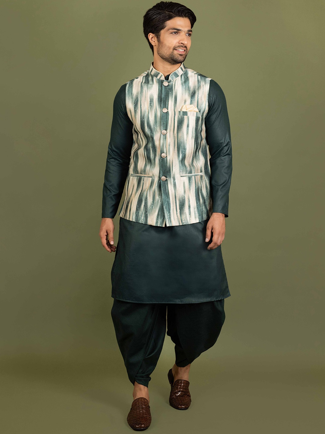 

KISAH Mandarin Collar Long Sleeves Straight Kurta With Dhoti Pant & Nehru Jacket, Cream