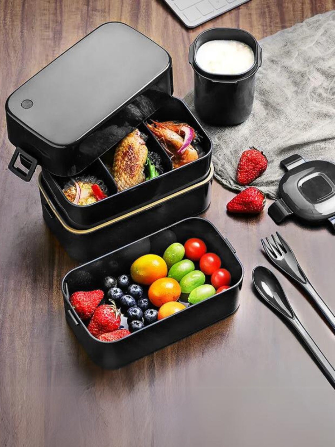 

YELONA Black 7 Pieces Lunch box With Cutlery, Pot & Bag