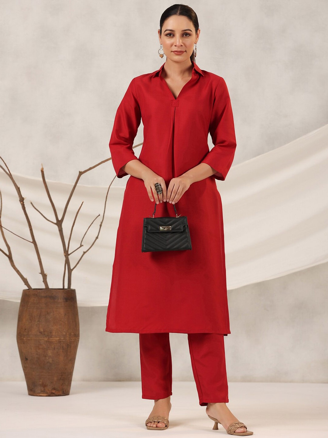 

HERE&NOW V-Neck Regular Kurta With Trousers, Red