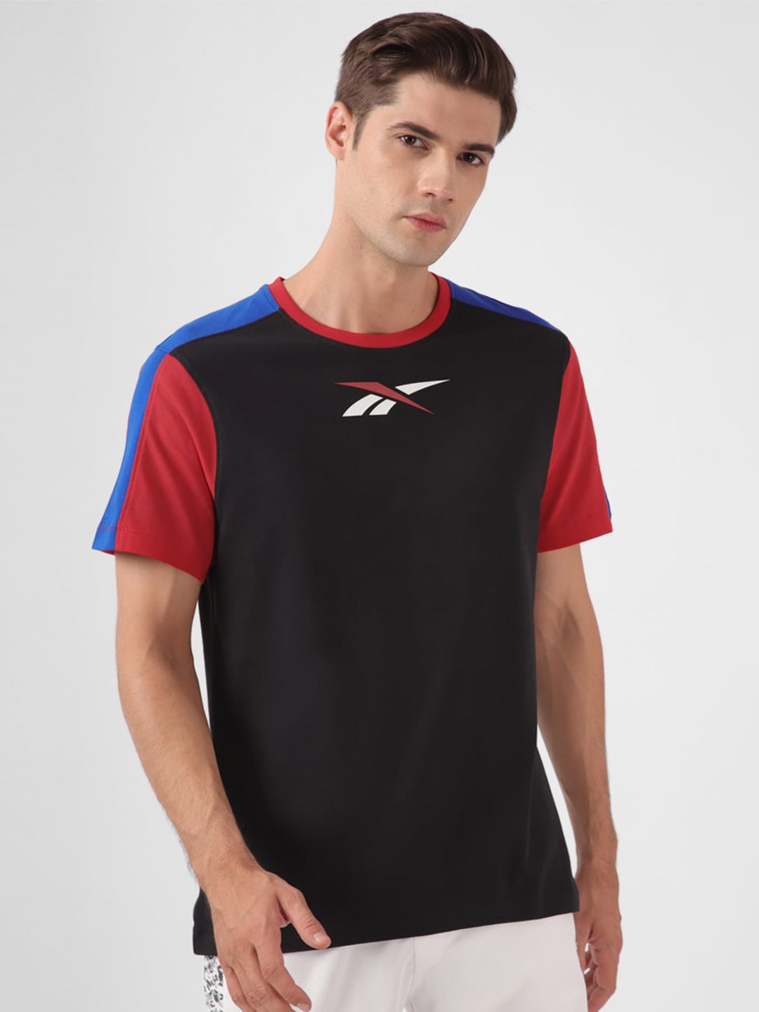 

Reebok Classics App Colourblocked Slim-Fit Pure Cotton T-Shirt, Black